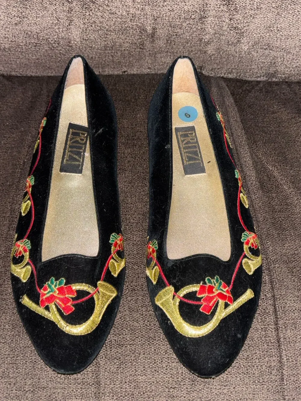 Pritzi Vintage Black Velvet Embroidered Flats 9 Holidays Timeless Elegance